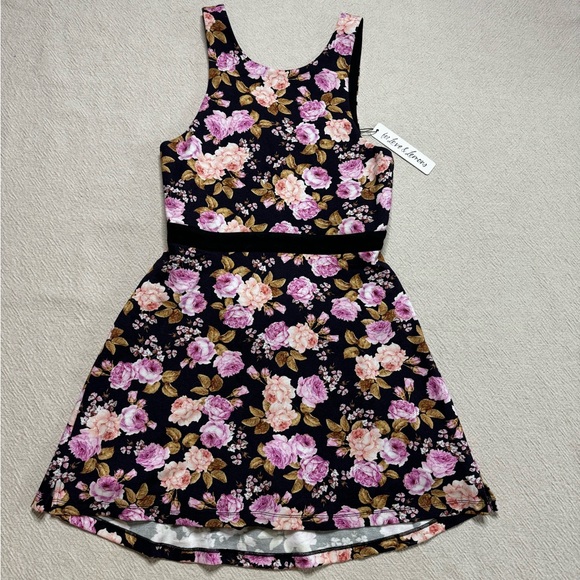 NEW FOR LOVE & LEMONS Black Pink Roses Mini Tennis Dress M - Picture 2 of 8